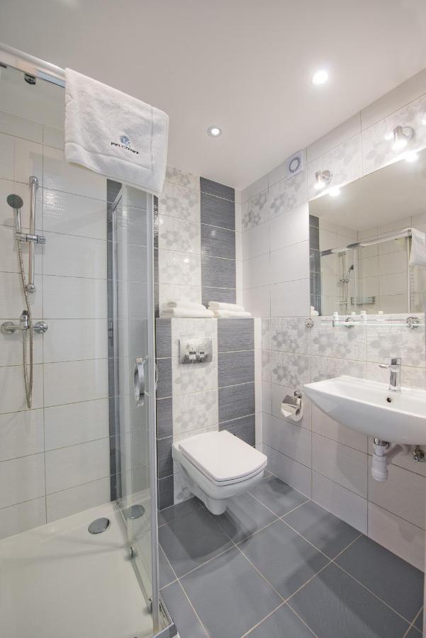 Kielczanka Hotel Kolobrzeg Ngoại thất bức ảnh