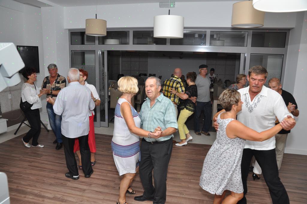 Kielczanka Hotel Kolobrzeg Ngoại thất bức ảnh